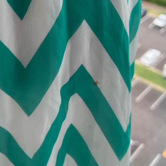 My Michelle Chevron Pattern Dress Size S/M - Picture 8 of 12